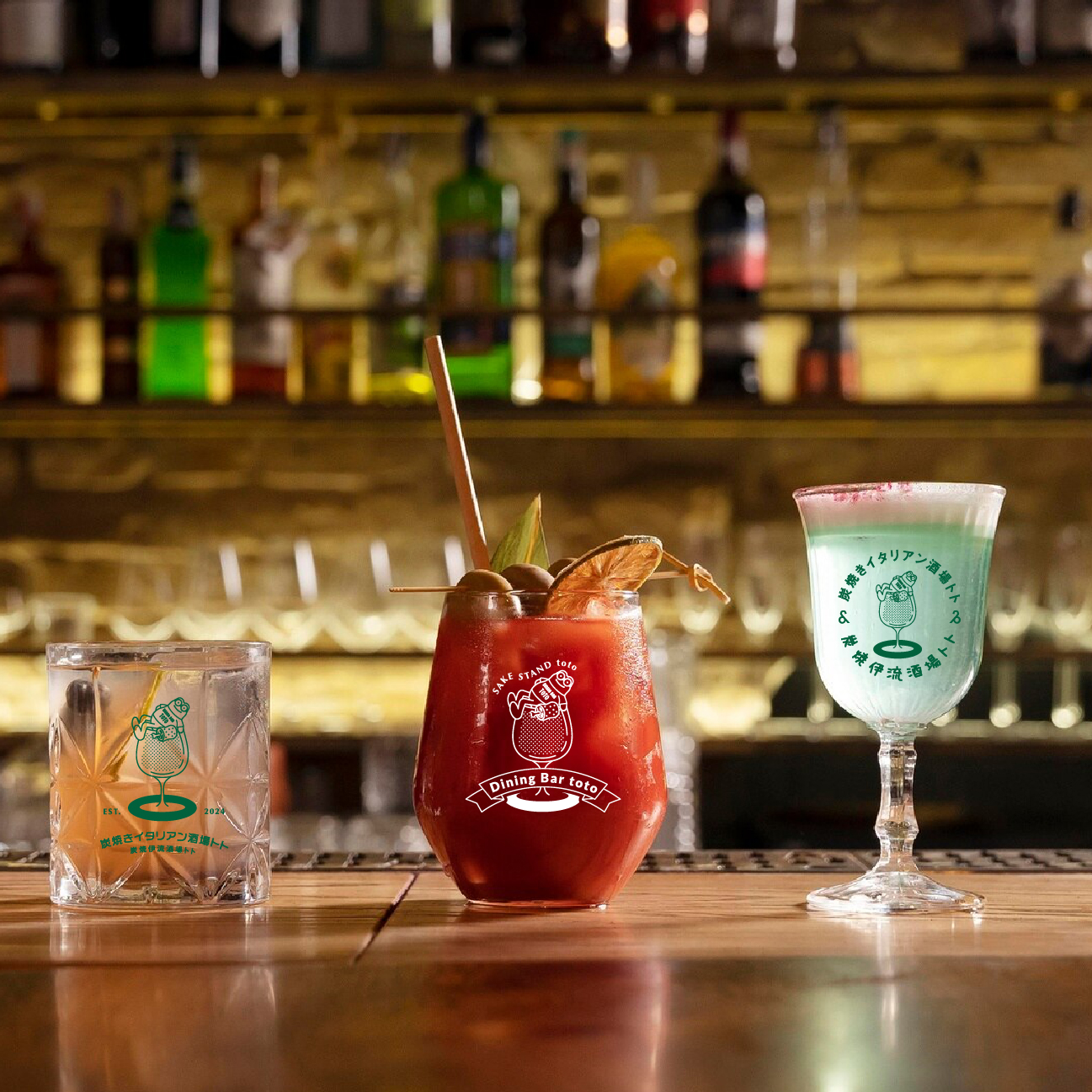 炭火焼きイタリアン酒場totoのlogoデザイン全体的なアートワーク